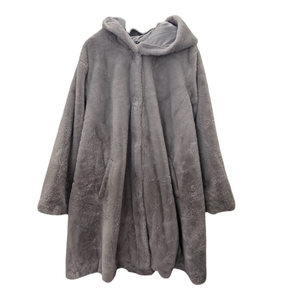 TORRID Plus Faux Fur Trim Jacket  in Light Lavender Size 1 - Picture 5 of 11